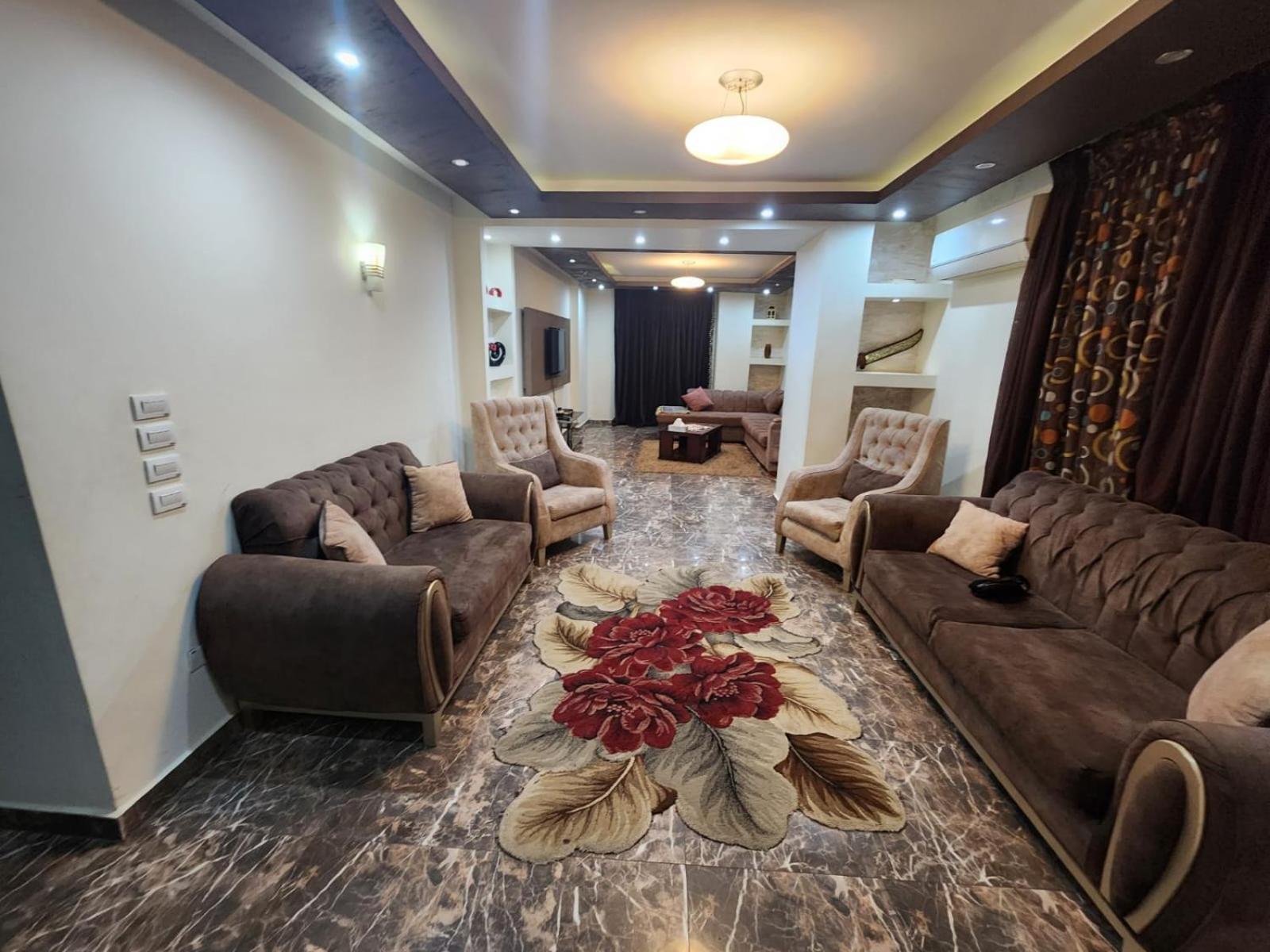 Apartment Duplex *